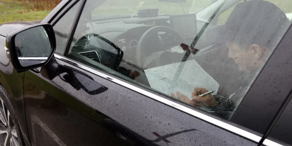 В Латвии изменяют порядок оплаты штрафов для автолюбителей