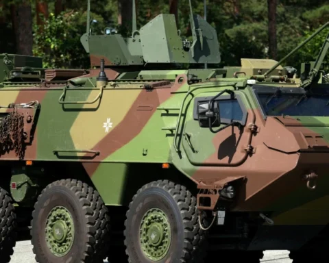 В Латвии продолжается строительство площадок для бронетехники национальных вооруженных сил