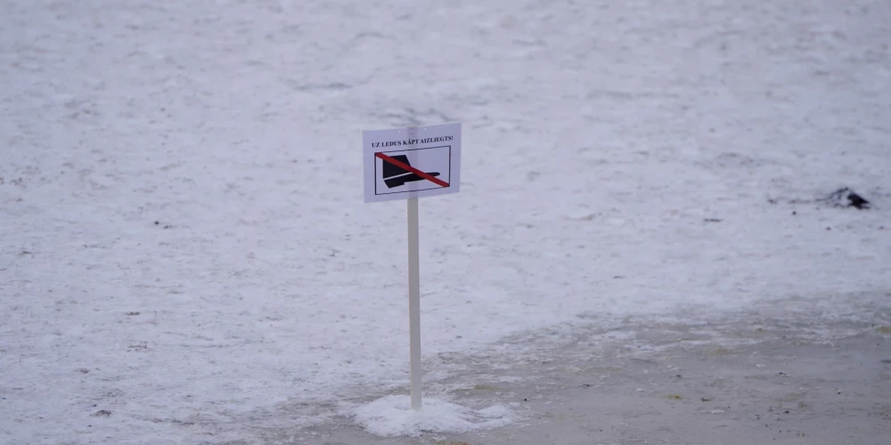 В Риге за выходные более 200 человек нарушили запрет на выход на лед