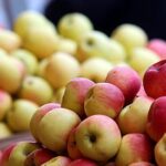 В яблоках из Европы обнаружены токсичные пестициды, предупреждает Pan Europe