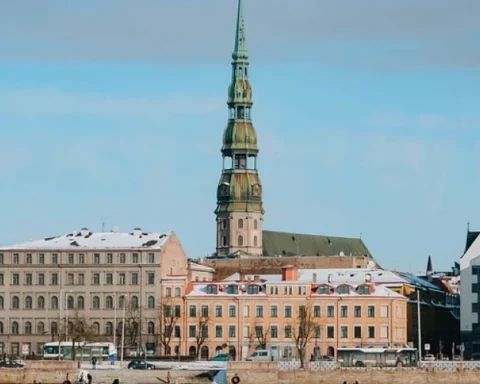 Воскресенье в Латвии обещает быть солнечным с понижением температуры до -11°