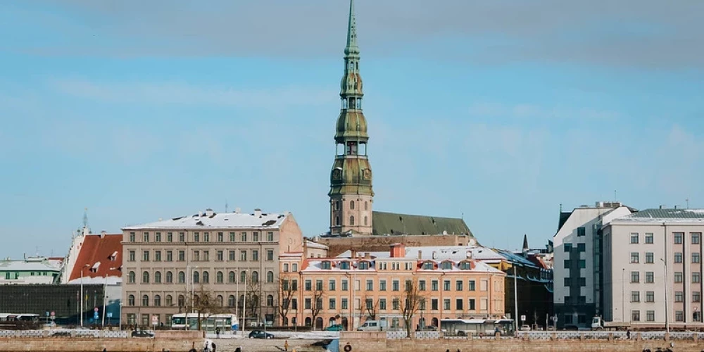 Воскресенье в Латвии обещает быть солнечным с понижением температуры до -11°
