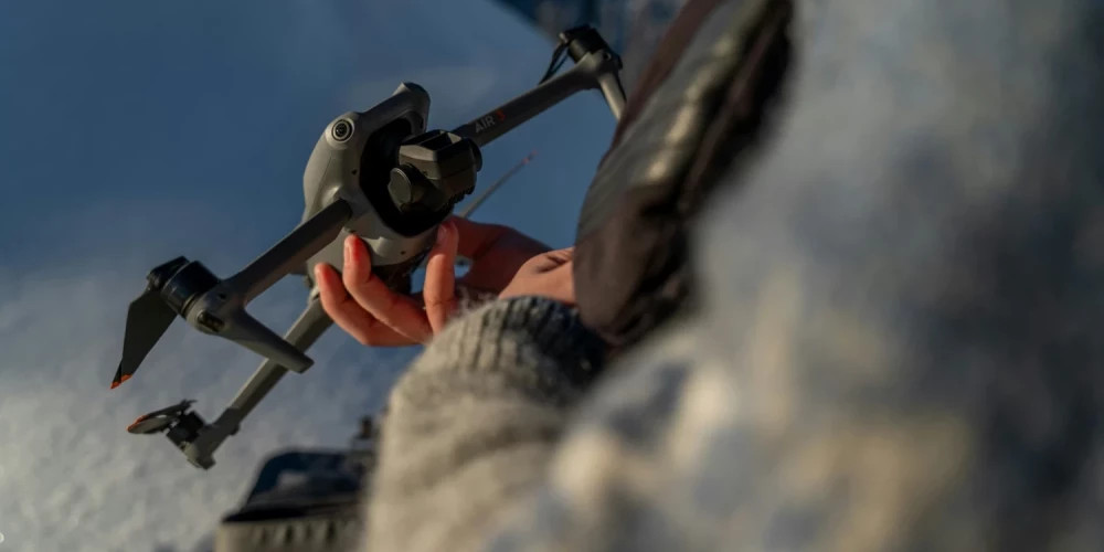 Вступили в силу новые правила пилотирования дронов с штрафами до 1000 евро