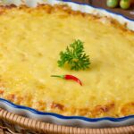 Запеканка из картофеля с фаршем и капустой