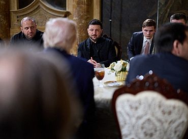 Зеленский надеется на окончание войны с Россией до конца 2026 года согласно разговору с Трампом