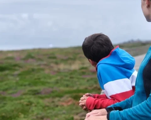 Женщина рассказывает о страхе узнать правду об отце своего сына