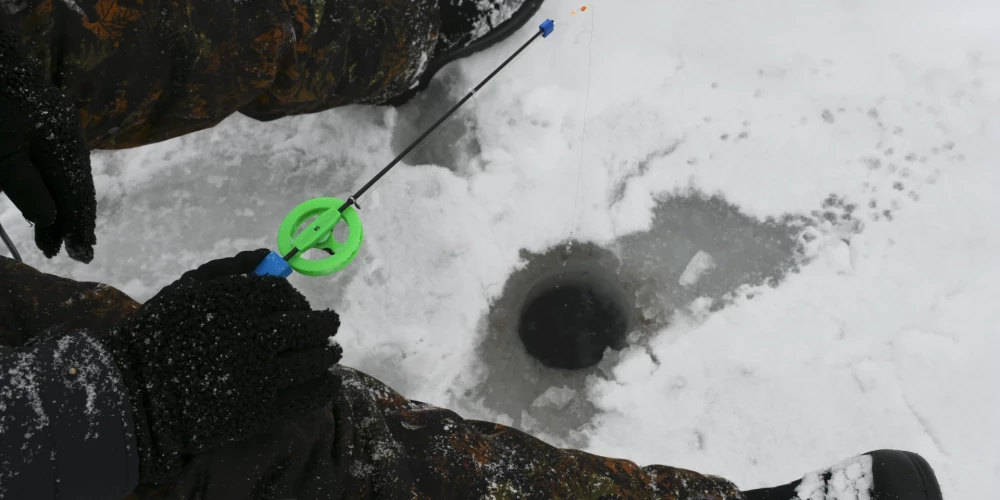 Жители Латвии и Эстонии проведут соревнования по ловле рыбы на общем озере