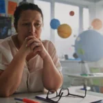 Жителям Латвии сообщили о низком уровне грамотности и его влиянии на зарплаты