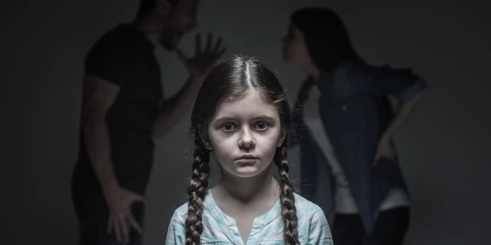 830 спасённых детей за год: муниципальная полиция Риги увеличила количество вмешательств