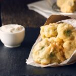 Брокколи в кляре быстро готовится на сковороде за 15 минут