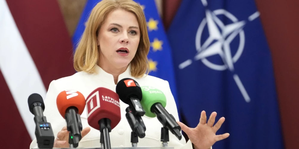 Четвертый специалист по коммуникации премьера уволился в связи с новыми вызовами