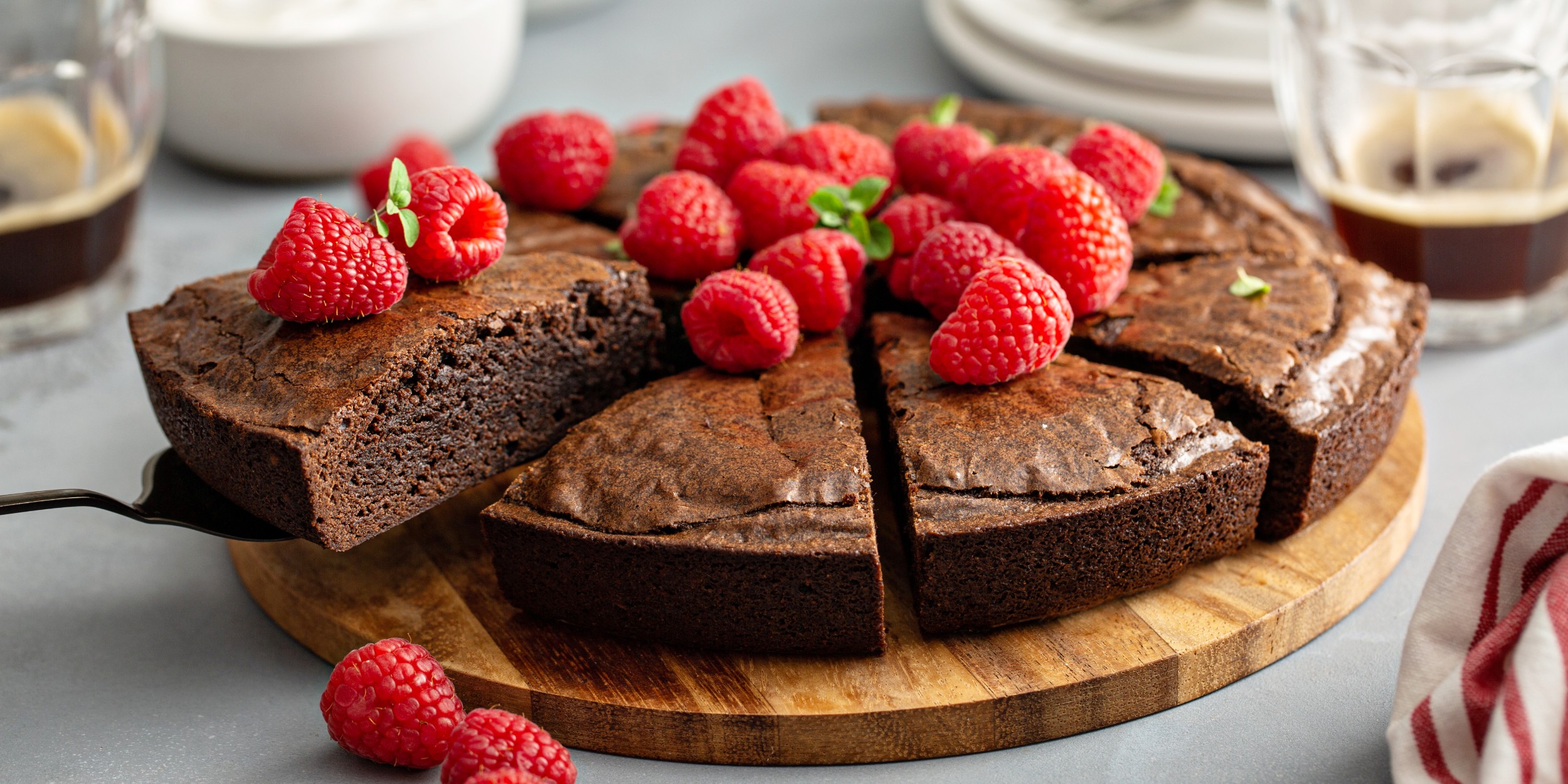 Испанский шоколадный пирог с миндальным вкусом