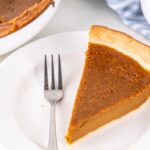 Карамельный пирог с варёной сгущёнкой