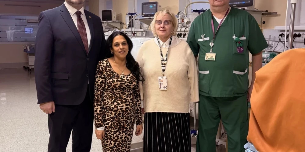 Министр пообещал семье ромов с тройней 15 тысяч евро и ответил на критику в соцсетях