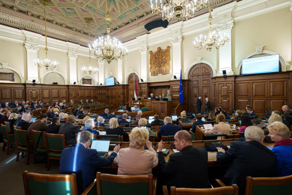Парламент Латвии отклонил инициативу об обнародовании списка компаний, торгующих с Россией и Беларусью