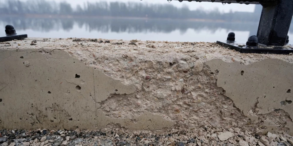 Проблемы с качеством бетона на променаде Мукусалас: разбираются причины разрушений