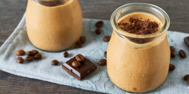 Протеиновое кофейное желе на основе йогурта и молока