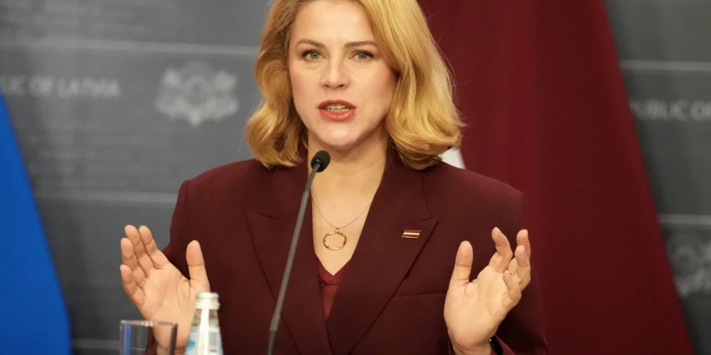 Силиня отстаивает непопулярные решения, оппозиция жестко критикует правительство