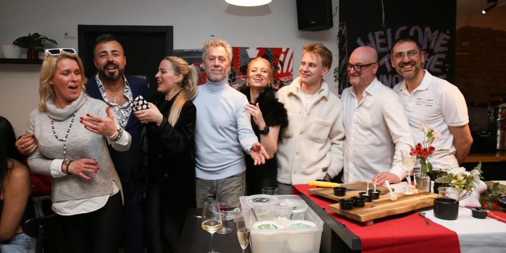 В кафе Innocent в Риге открыли новый сезон вечеринкой в итальянском стиле с известными гостями