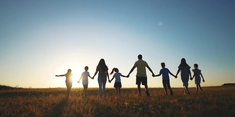 В Латвии зарегистрировано 240 матерей-героинь с десятью и более детьми