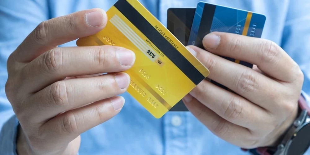 В одном из самоуправлений Латвии переходят на безналичные расчёты с 1 апреля