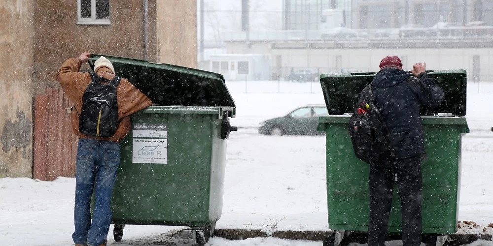 В Риге исследовали ситуацию с бездомными: число обращений снизилось на 7% в 2024 году
