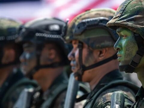 Армия Таиланда привлекла 30 тысяч добровольцев с помощью необычных рекламы в призывной кампании