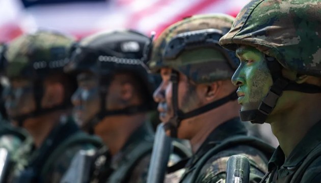 Армия Таиланда привлекла 30 тысяч добровольцев с помощью необычных рекламы в призывной кампании