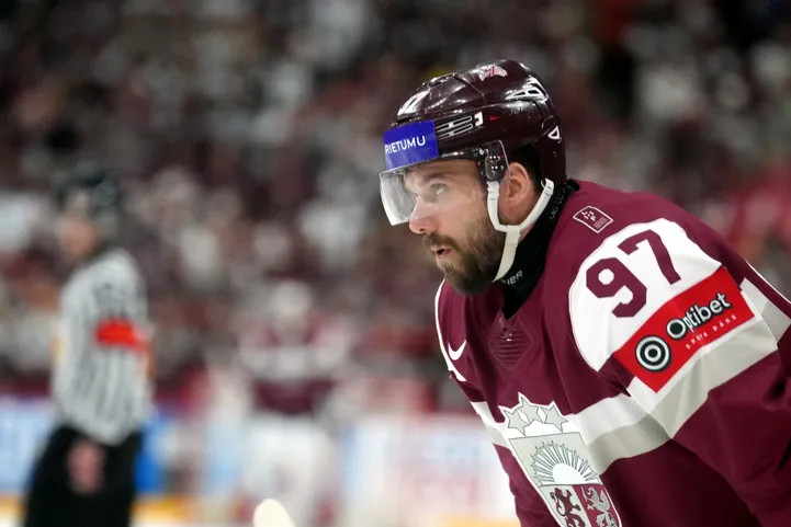 Четыре игрока присоединились к сборной Латвии по хоккею перед матчами в Финляндии