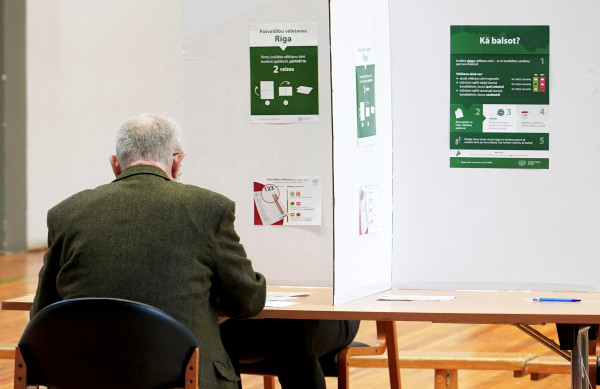 Демократия в Латвии под угрозой из-за равнодушия избирателей