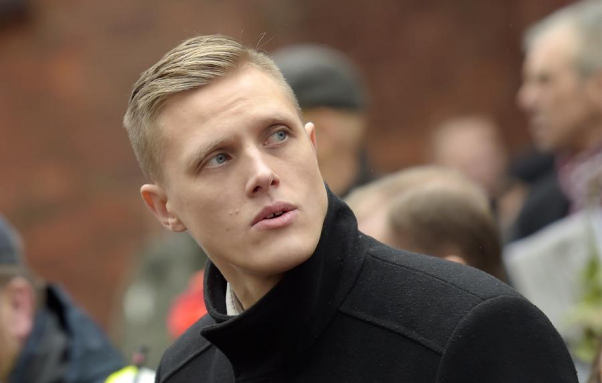 Депутат Янис Домбрава возмущён отклонением поправок к закону об иммиграции в его отсутствие