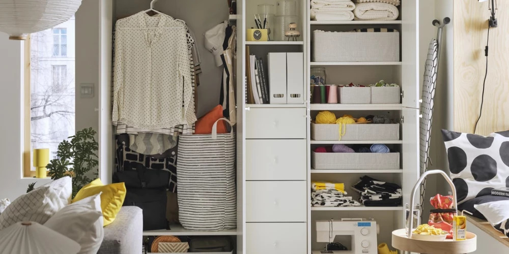 Дизайнер Римкус демонстрирует, как эффективно использовать пространство для хранения в спальне