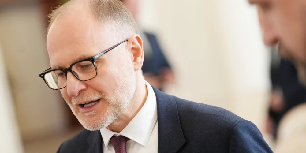 Доходы министра обороны Андриса Спрудса снизились до 131 095 евро в 2025 году