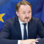 Европейцам советуют работать из дома на фоне нового энергетического кризиса из-за конфликта с Ираном