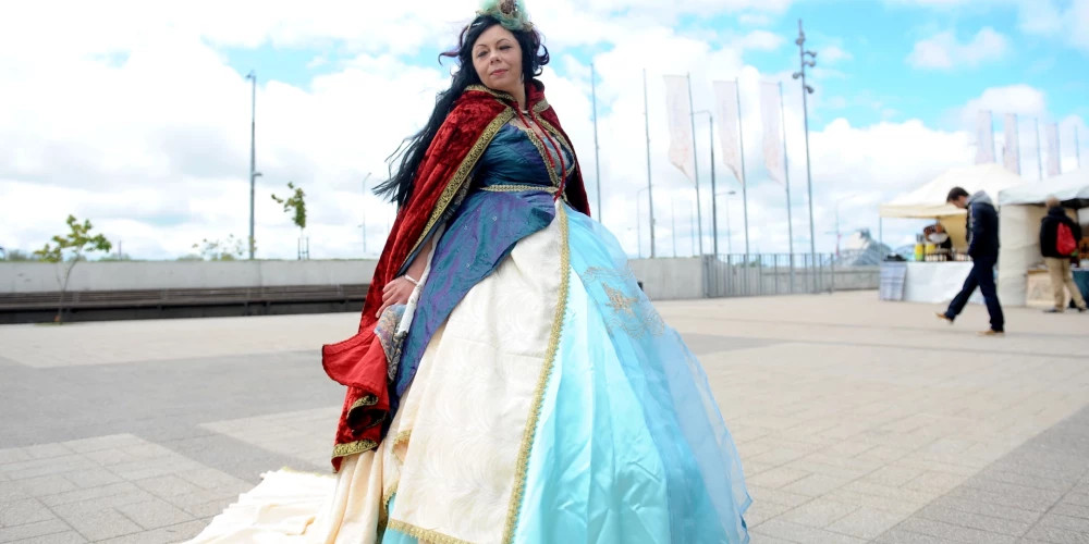 Фестиваль "Майский Граф" 2026 предлагает культурную программу с народными танцами и перформансами