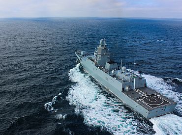 Фрегат ВМФ России провёл танкеры «теневого флота» через Ла-Манш 8 апреля