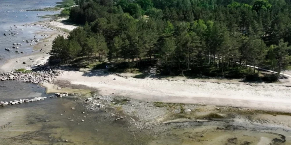 Исчезновение берегов Латвии из-за дефицита наносов и влияния Лиепайского порта