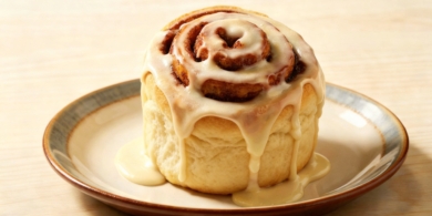 Кулич с корицей в стиле «Синнабон»