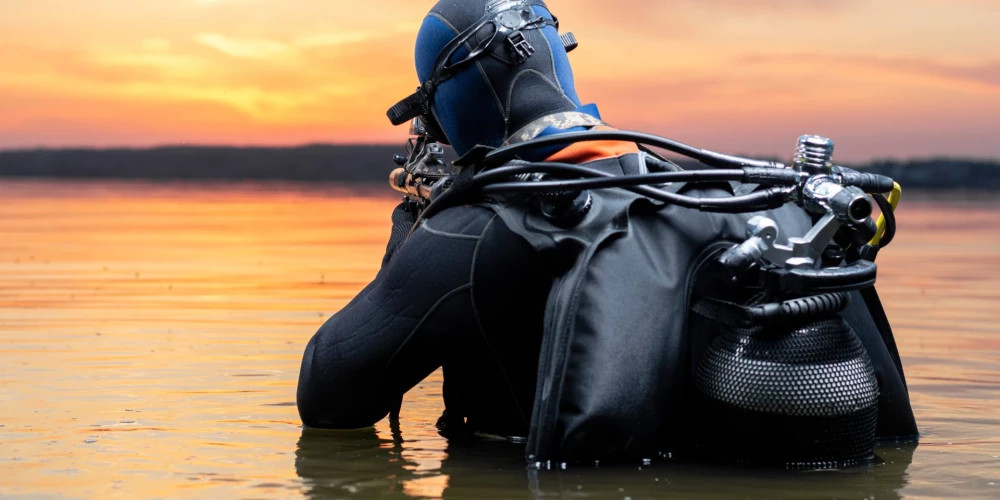 Латвийская школа военных водолазов готовит специалистов для операций по разминированию