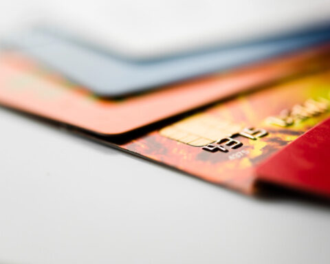 Лимиты на банковские карты и контроль операций: как меняется финансовая политика в Беларуси