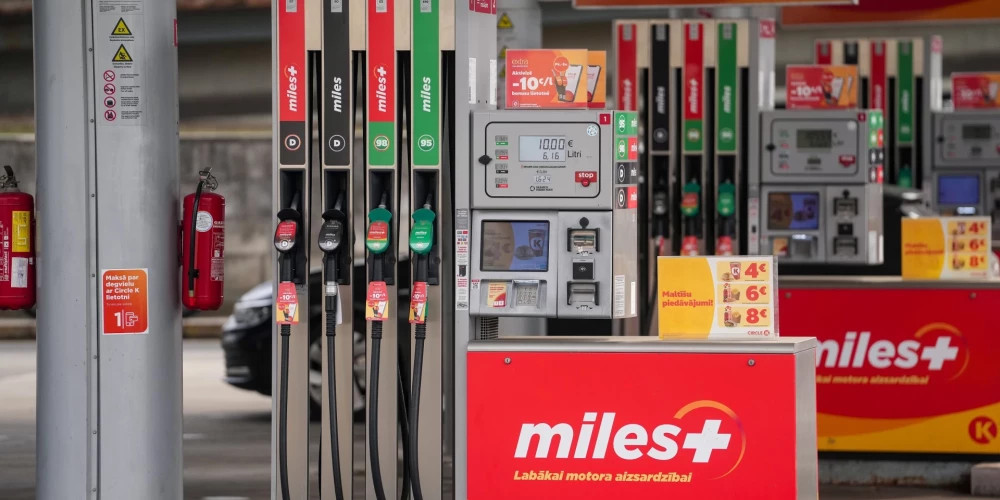 Март 2025 года стал самым дорогим месяцем для автомобилистов Латвии за последние годы
