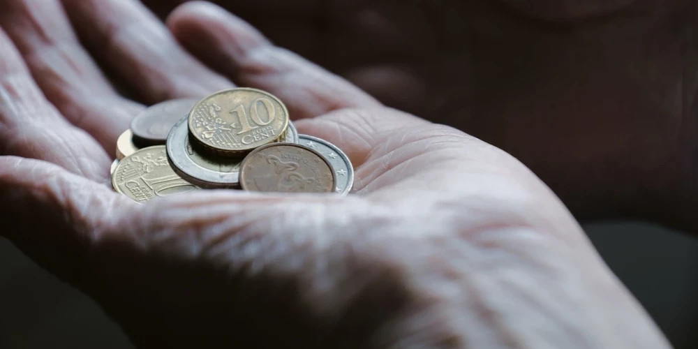 Министерство благосостояния Латвии предложило меры для сокращения бедности в стране
