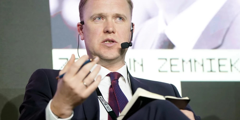 Министр экономики не спешит публиковать списки компаний, торгующих с Россией