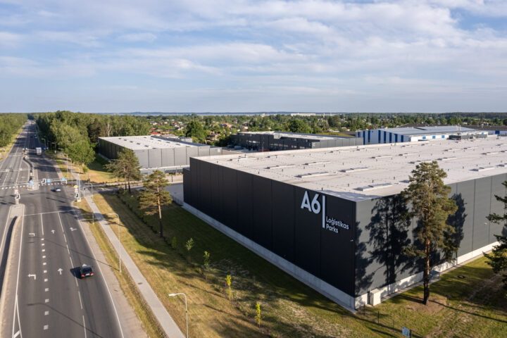 Минобороны РФ назвало Ригу «законной целью» для ракет, утверждая о производстве дронов