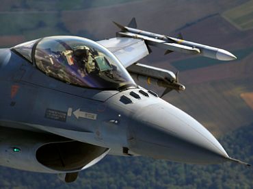 Норвегия задерживает передачу истребителей F-16 Украине после обещания два года назад