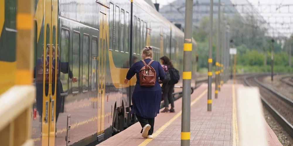 Опрос: жители Латвии предпочитают поезда как основной вид общественного транспорта