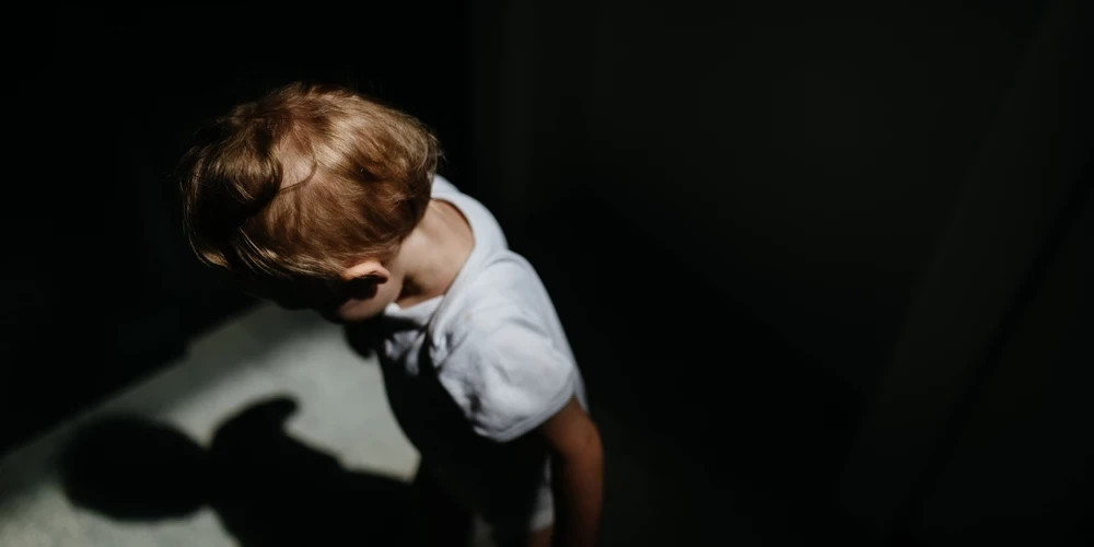 Под Резекне больному ребенку вызвали скорую после звонка отца в службу 112