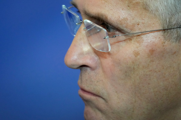 Политики Латвии критикуют интерпретации мемуаров Столтенберга о взаимодействии с Россией