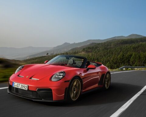 Porsche представил 911 GT3 S/C — первый кабриолет GT3 с автоматическим мягким верхом