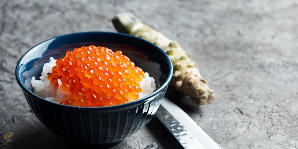 PVD выявила запрещенные добавки в российской икре на рынке Латвии